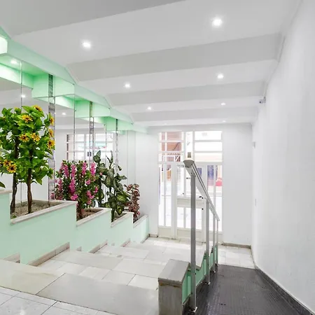 Arquitecto Larramendi 아파트